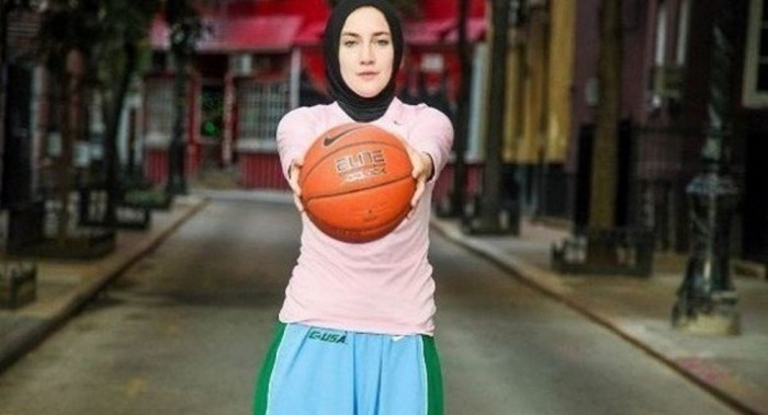 Merve Şapçı, Başörtülü İlk Kadın Basketbolcu Oldu