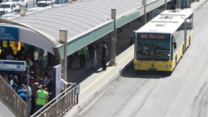 Dört Ana Duraktan Kalkan Metrobüsler Hiçbir Durakta Durmayacak