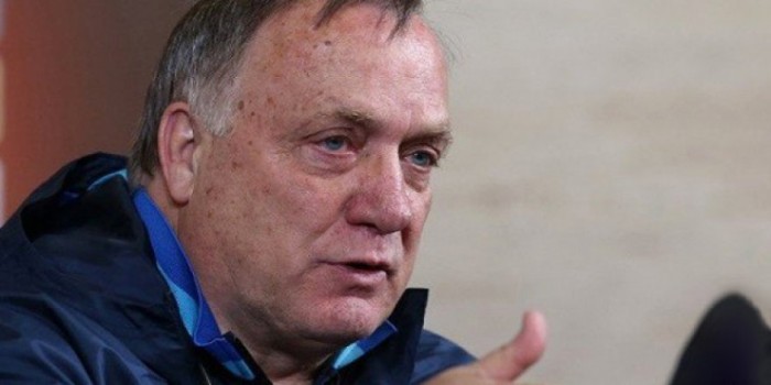 Dick Advocaat Soyunma Odasına İndi: Hanginiz Beni İstemiyor