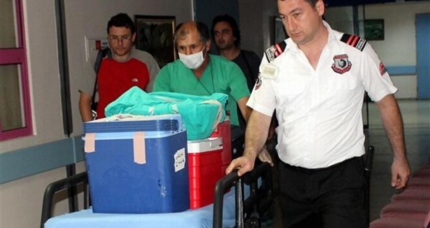Türkiye’de 21 Bin Kişi Böbrek Bekliyor
