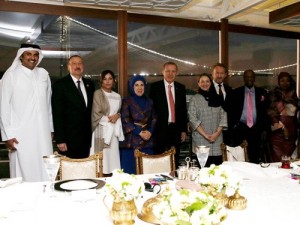 Erdoğan, Zirvesiye Katılan Liderlere Savarona Gemisi’nde bir akşam yemeği verdi.