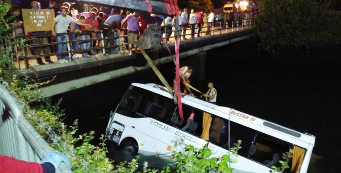 Osmaniye’de öğrenci otobüsü sulama kanalına düştü: 14 ölü