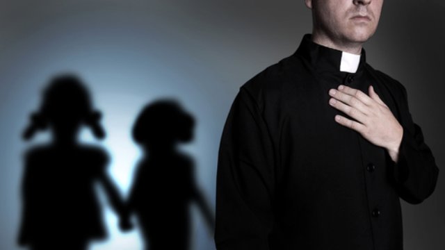 Vatikan, Çocuklara Tecavüz Ettiği Söylenen Rahibi Suçsuz Buldu