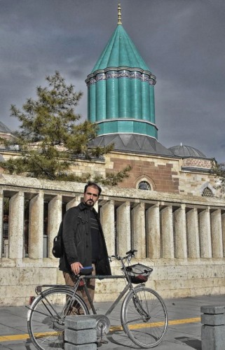 Mevlana’nın İzinde İran’dan Konya’ya Geldi, Bisikletli Yolculuğunun Kitabını Yazdı