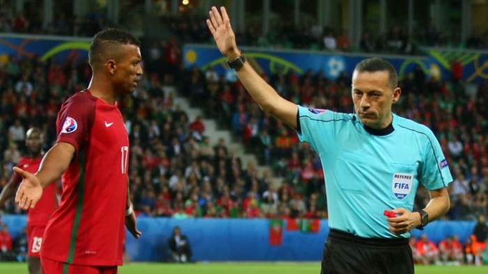 Cüneyt Çakır, En Fazla Puanı Alan Hakem Oldu