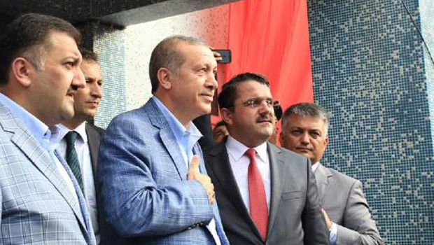 AK Partili Belediye Başkanı İstifa Etti