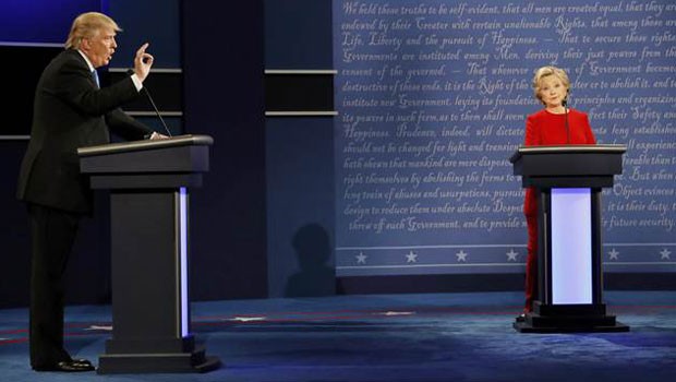 Clinton ile Trump Kozlarını Paylaştı