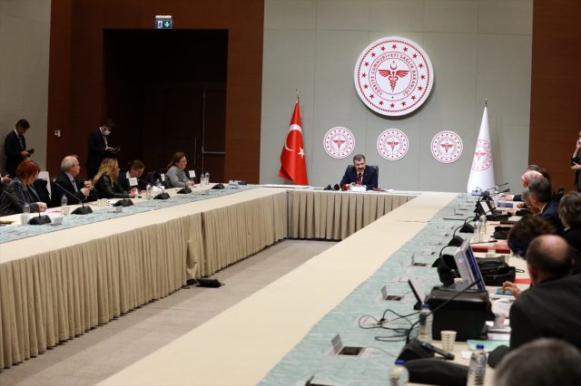 Son Dakika: Koronavirüs Bilim Kurulu İlk Kez Video Konferans Yöntemiyle Toplanacak