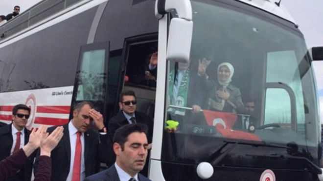 Sare Davutoğlu’ndan Konya’da dikkat çeken hareket