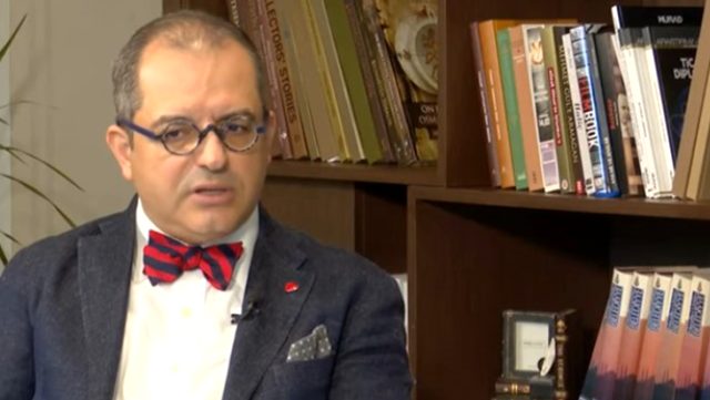 Prof. Dr. Mehmet Çilingiroğlu, İşine Son Verildiğini Canlı Yayında Öğrendi