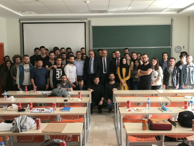 Liderlik ve Kariyer” Seminerleri Sürüyor
