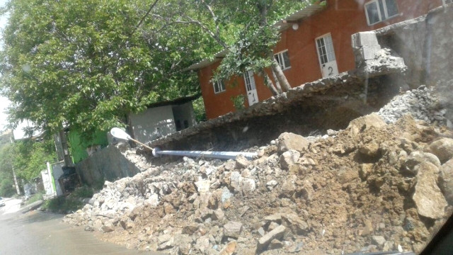 İran’da Deprem! Yaralı Sayısı 105’e Yükseldi