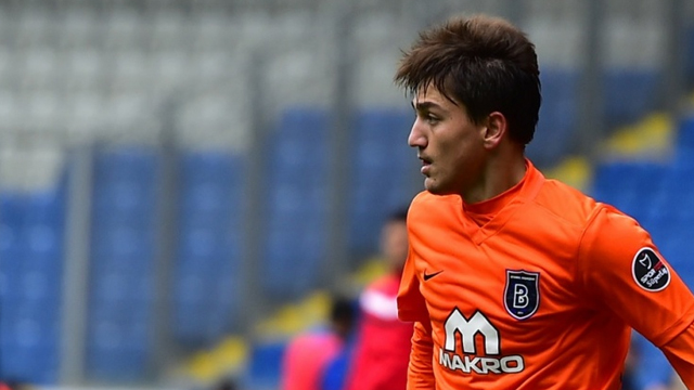 Başakşehirli Cengiz Ünder, Performansıyla Dikkat Çekiyor