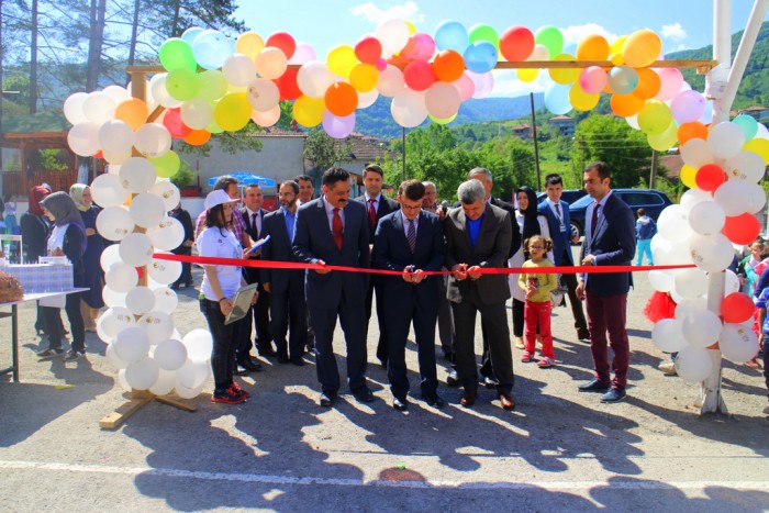 Yığılca’da Bilim Fuarı Düzenlendi