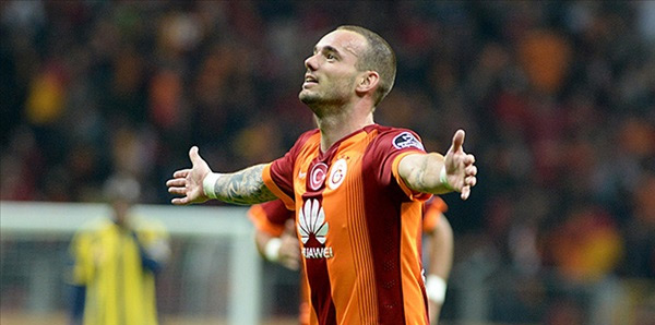 Galatasaray Sneijder’in Sözleşmesini Uzatmak İstiyor