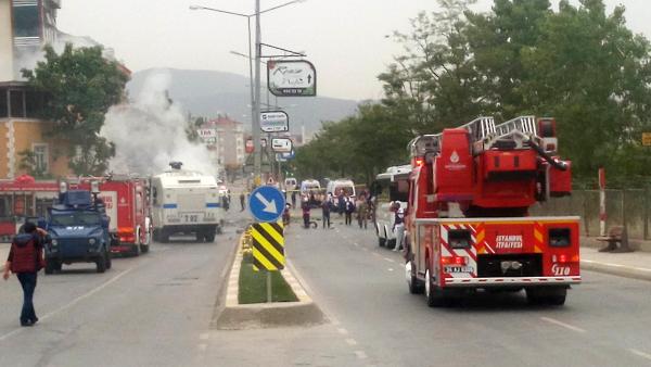 İstanbul’da Askeri Aracın Geçişi Sırasında Patlama, 8 Kişi Yaralandı