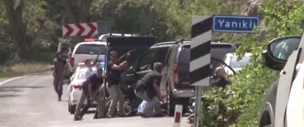 Kılıçdaroğlu’nun Konvoyuna Saldırı