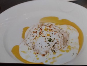 Pazılı İsli Etli Bohça Böreği