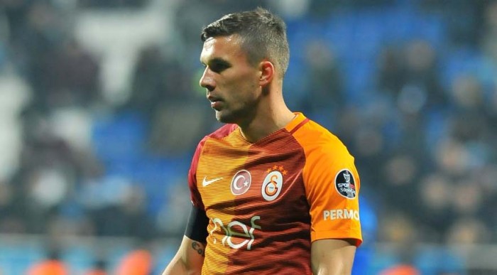 Çin Kulübü Transferi Yalanladı, Podolski ‘Transfer Söylentisi’ Dedi