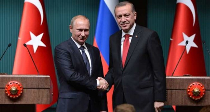 Putin, Türkiye’ye Charter Uçuşları ve Turlara Yasağı Kaldıran İmzayı Attı