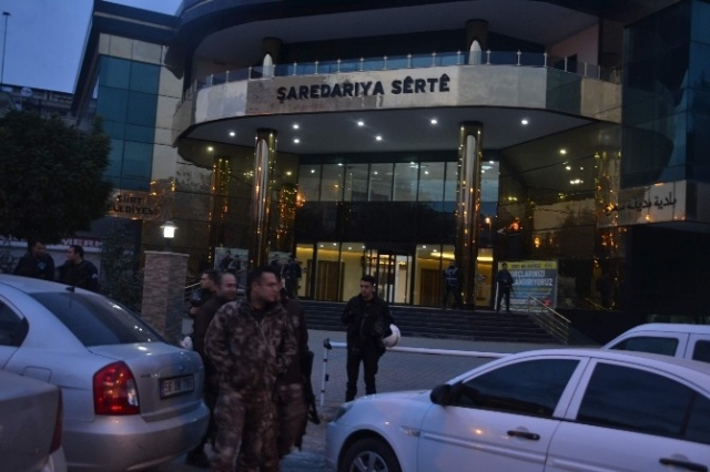 Siirt ve Tunceli Belediyelerine Operasyon! Eş Başkanlar Gözaltında