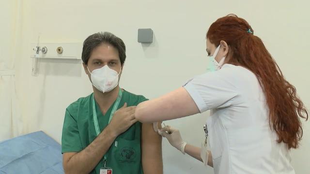 Son Dakika: Hastanelerde Koronavirüs Aşılaması Başladı! İlk Etapta Türkiye’de 1 Milyon Sağlık Çalışanı Aşılanacak