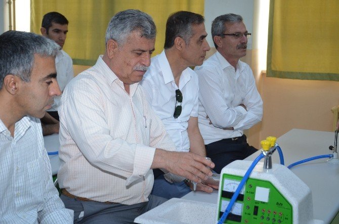 Kız Anadolu Lisesine, Yenı Laboratuvar