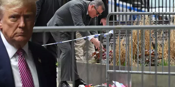 Trump Davasının Görüldüğü Mahkemede Dramatik Olay: Bir Kişi Kendini Ateşe Verdi