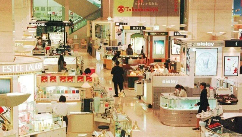 Tokyo'da Saf Altın Çay Kâsesi Çalındı