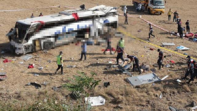 Balıkesir’de 15 kişinin öldüğü otobüs kazasında korkunç detay! İlk incelemede 40 metrelik fren izine rastlandı