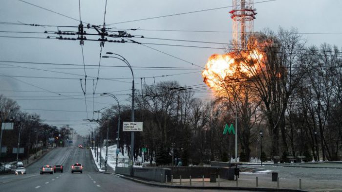 Ukrayna-Rusya Savaşında 7. Gün! Kiev Bombalanıyor, Harkov’a Rus Hava Birlikleri İndi