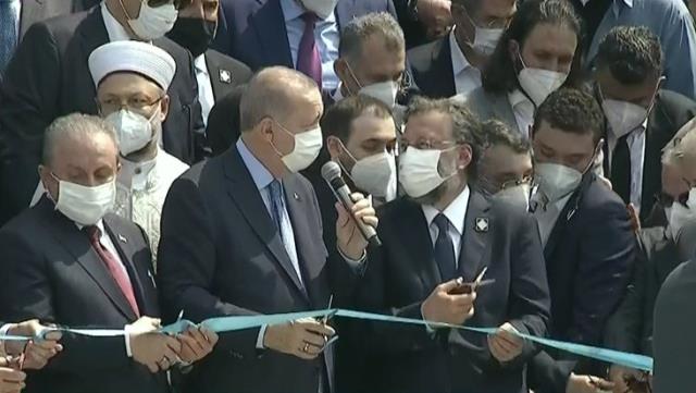 Cumhurbaşkanı Erdoğan’dan Açılışta Erken Davranan İsme İlginç Tepki: Sen Beni Mahvettin