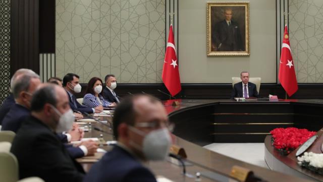Erdoğan Kabinede Değişikliğin Sinyalini Vermişti! “Pakdemirli’nin Yerine Eski Bakan Mehdi Eker gGeliyor” İddiası
