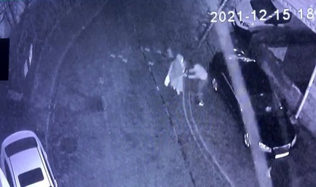 Esenyurt’ta gasp edilen kanser hastası yaşlı kadın yerde metrelerce sürüklendi