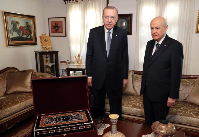 Erdoğan Ve Bahçeli Arasında Kritik Görüşme! Tüm Gözlerin Çevrildiği Zirve 1 Saat 5 Dakika Sürdü