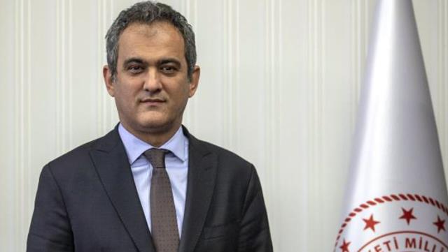 İstifa eden Ziya Selçuk’un yerine Milli Eğitim Bakanı olarak atanan Prof. Dr. Mahmut Özer kimdir?
